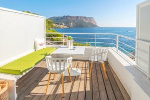 Hotel de La Plage – Mahogany