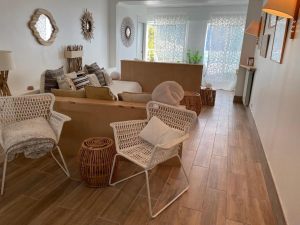 Hotel de La Plage – Mahogany