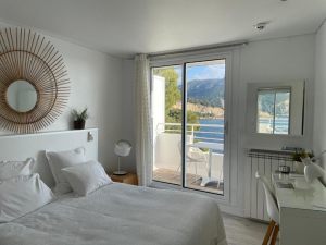 Hotel de La Plage – Mahogany
