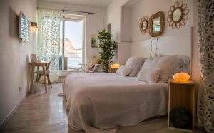 Hotel de La Plage – Mahogany